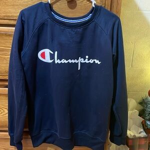 Longsleeve navy champion sweatshirt!